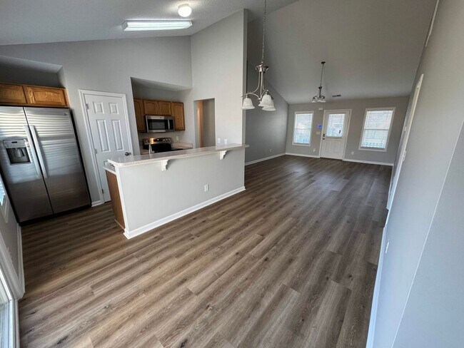 Building Photo - Beautiful Bluffton 3 Bedroom Home in The Willows-Pet Friendly