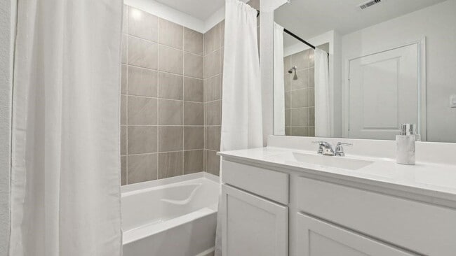 Building Photo - 1003 Moon Drop Ln