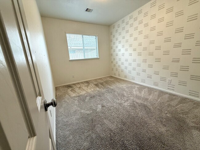 Building Photo - 14322 Heath Falls Ln