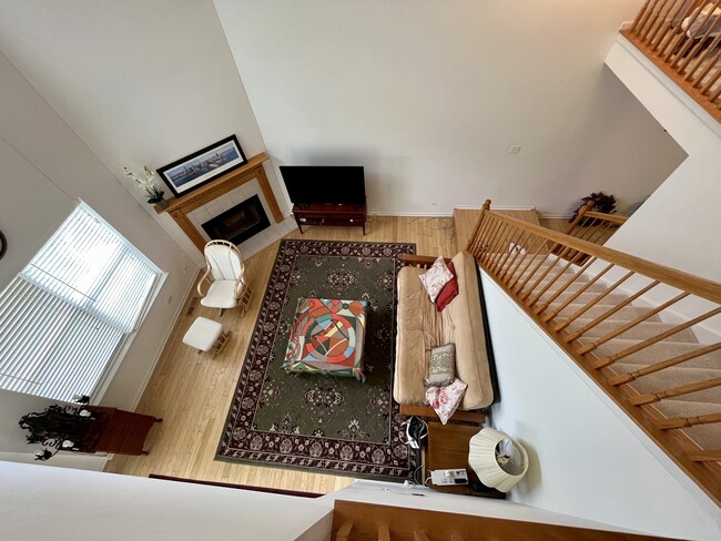 Building Photo - 3259 Cool Springs Ct