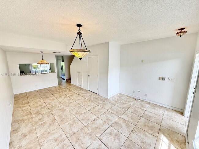 Building Photo - 70 Whitehead Cir