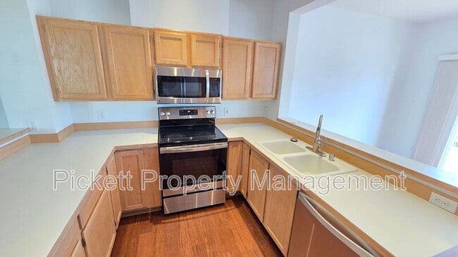 Building Photo - 11615 Breckenridge Ln NW