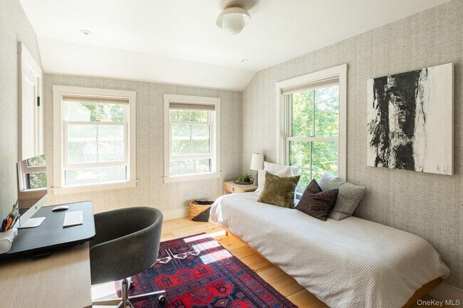 Building Photo - 4-6 Old Primrose Hill Rd