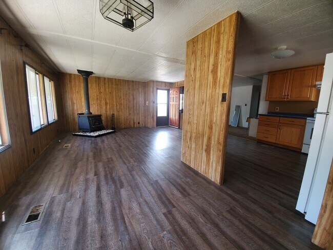 Building Photo - Wayside Retreat