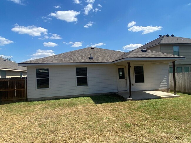 Building Photo - 3 BEDROOM, BELTON ISD