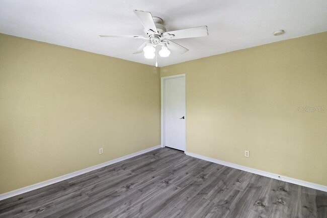 Building Photo - 7127 Waterside Dr