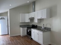 Building Photo - 931 S Tajauta Ave
