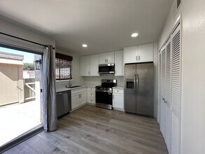 Building Photo - Upgraded 2 Bedroom Home in San Marcos!