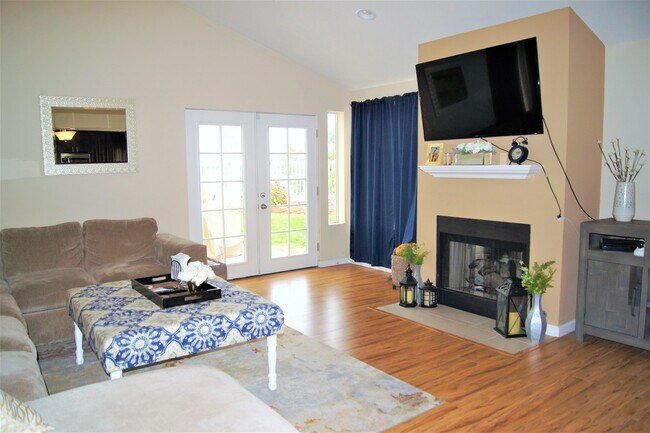 Building Photo - 10756 Sayers Ct