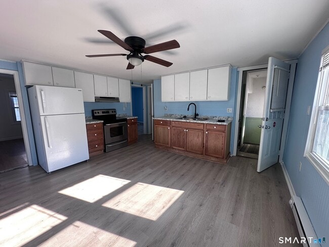 Building Photo - 24 Rocky Hill Ave