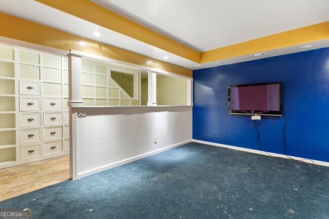 Building Photo - 2456 Tyne Terrace SE