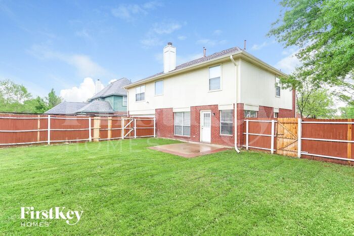 Building Photo - 6805 Longmeadow Dr