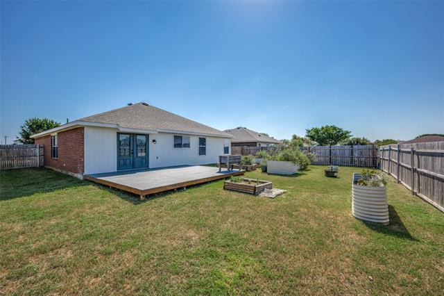 Building Photo - 121 Thoroughbred Dr