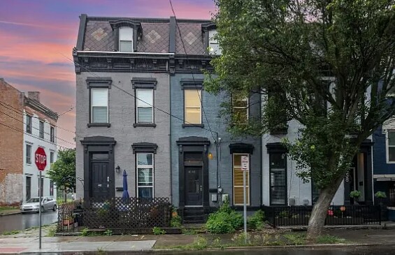 Building Photo - 460 Dayton St