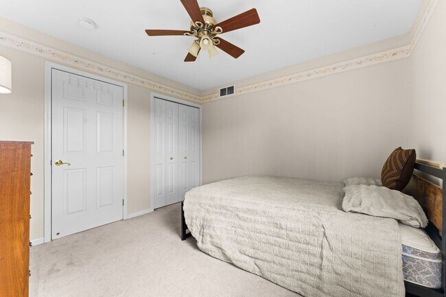 Building Photo - 4141 Crystal Creek Dr
