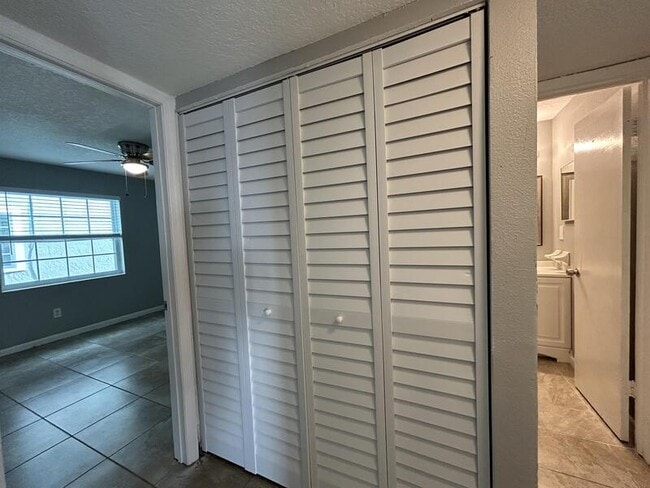 Building Photo - 7002 S Kissimmee St