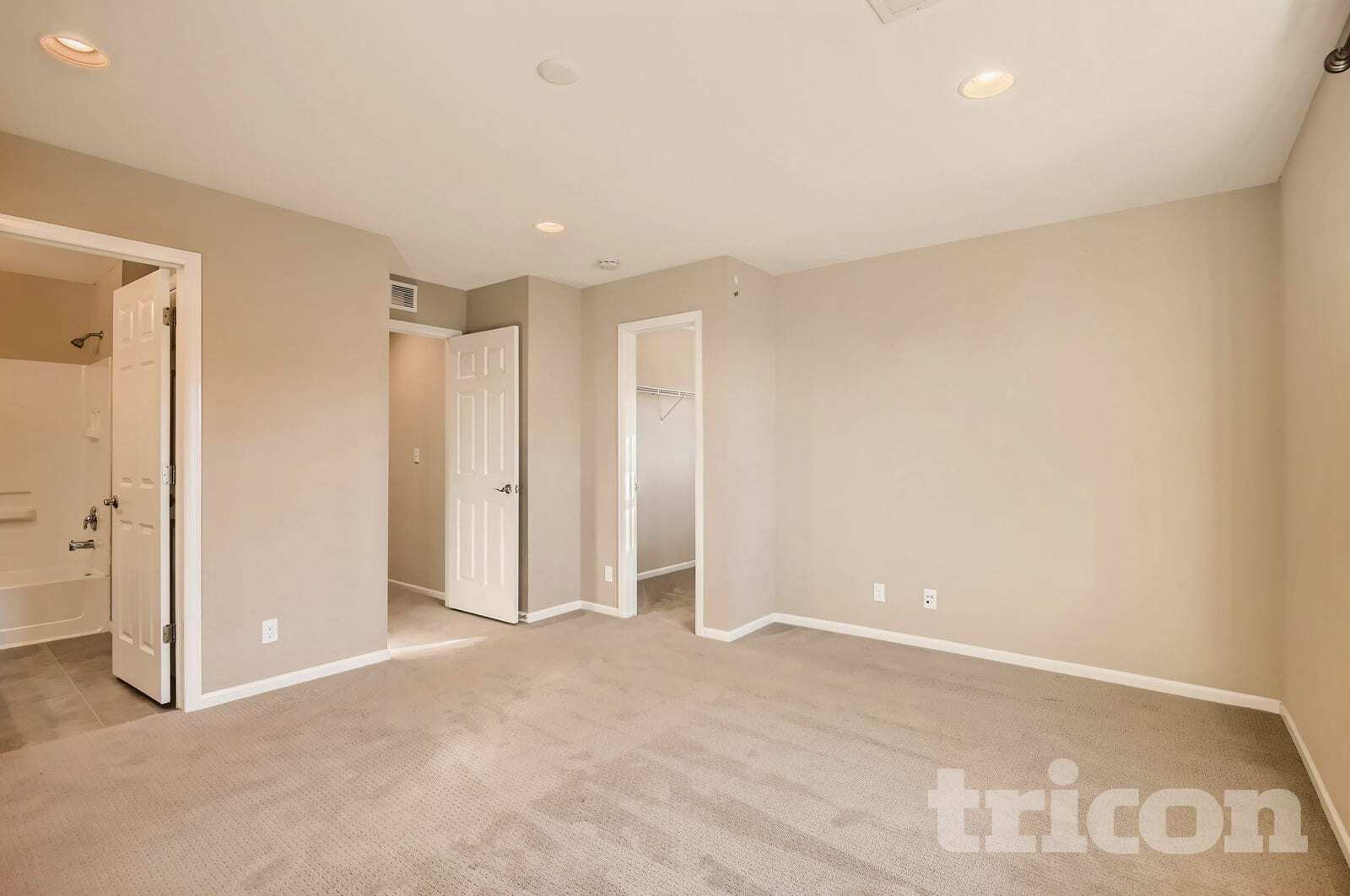 Building Photo - 2172 Willow Ct