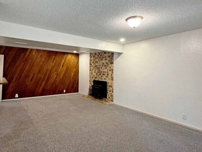 Building Photo - 17824 66th Pl W