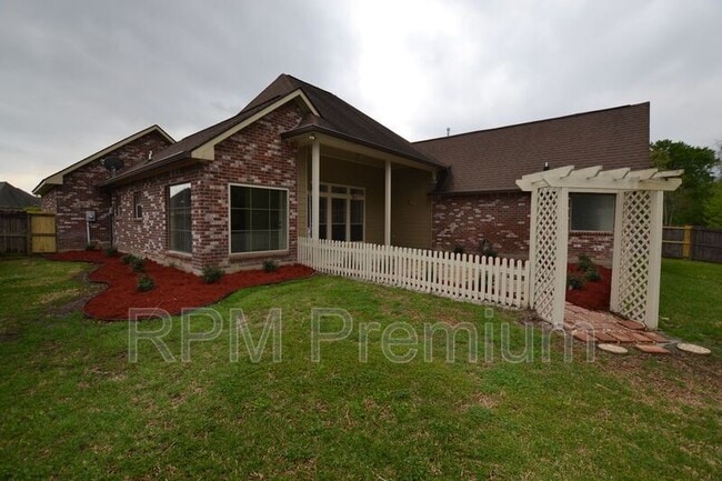 Building Photo - 2691 Woodbend