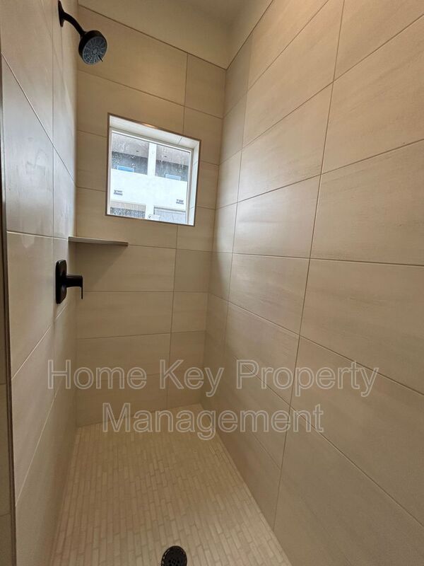 Building Photo - 1549 Mead Ln