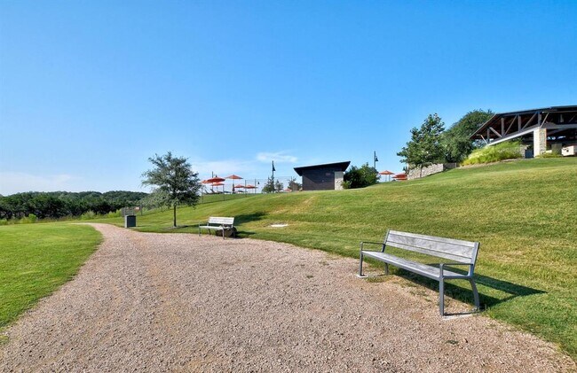 Building Photo - 840 Hazy Hills Loop