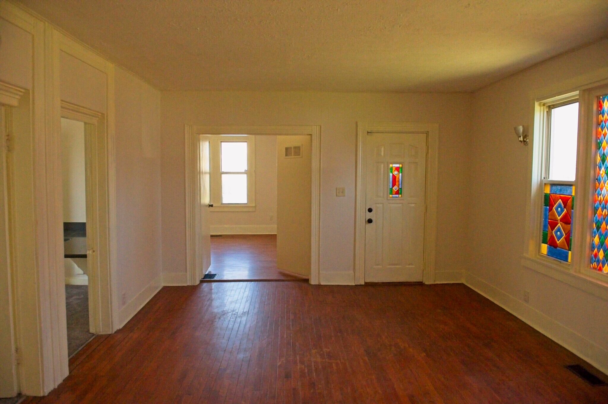 Building Photo - 1387 Central Ave