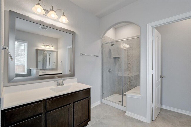 Building Photo - 1165 Leadtree Loop