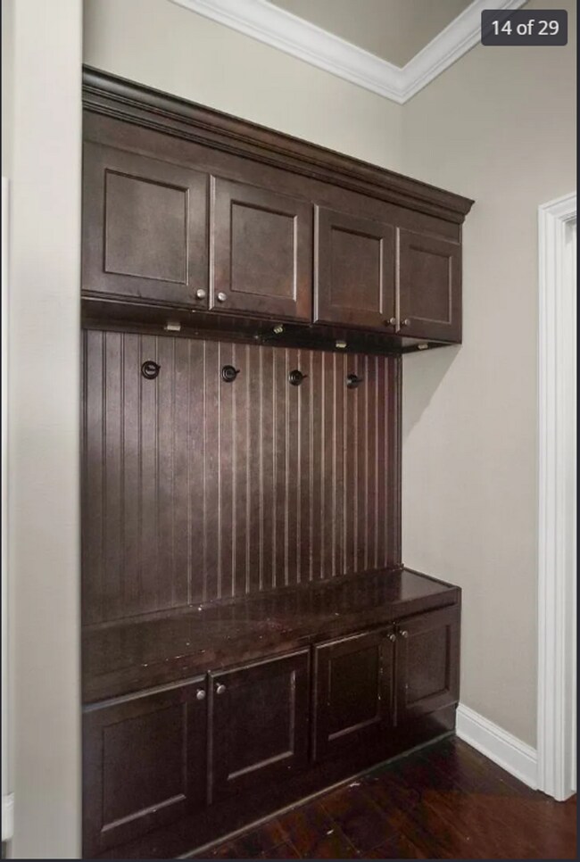 Building Photo - 2300 SW Chaddington Rd