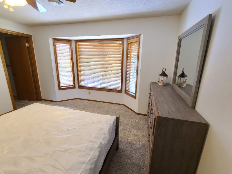 Building Photo - 547 NE 27th St