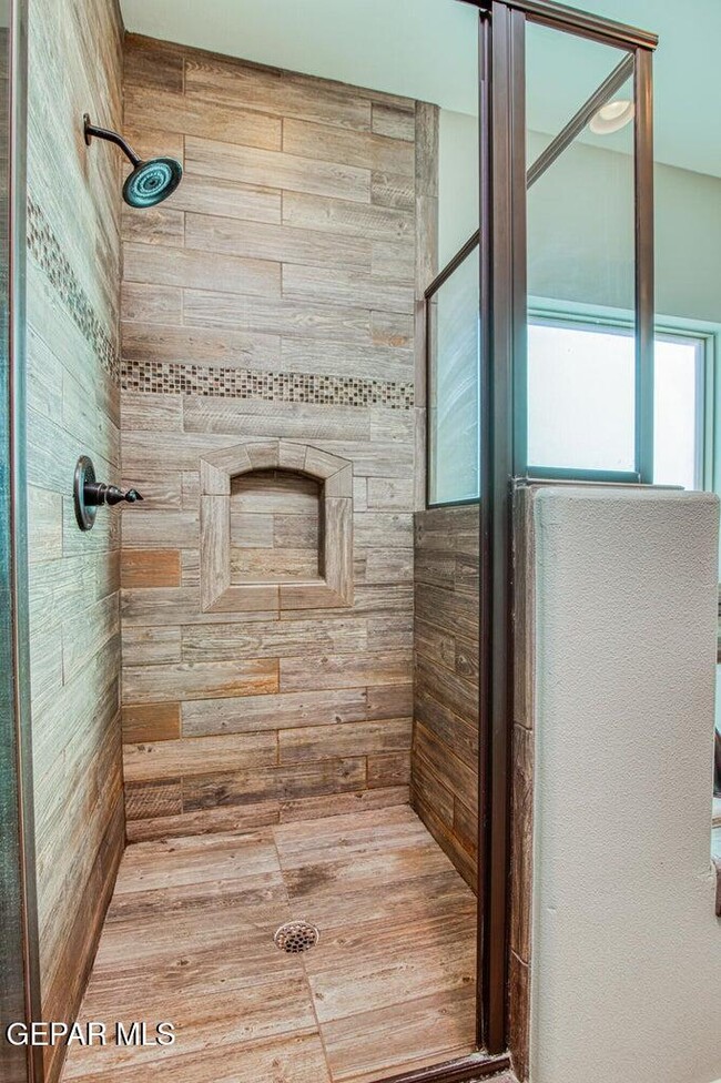 Building Photo - 14509 Holly Springs