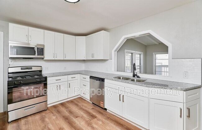 Building Photo - 10315 St Arthur Ln