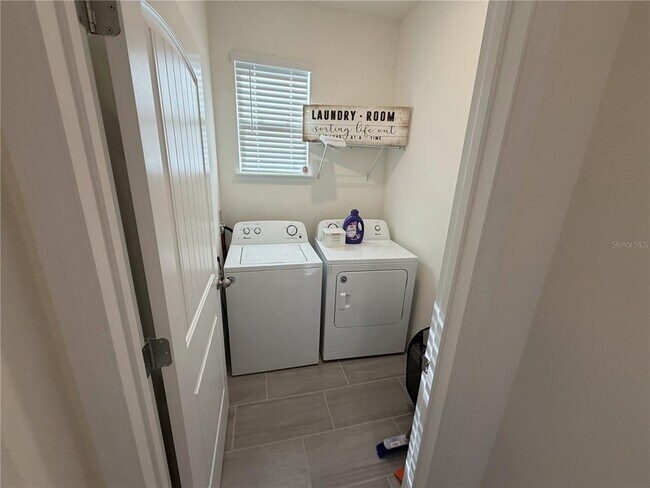 Building Photo - 16236 Carraway Bay Aly