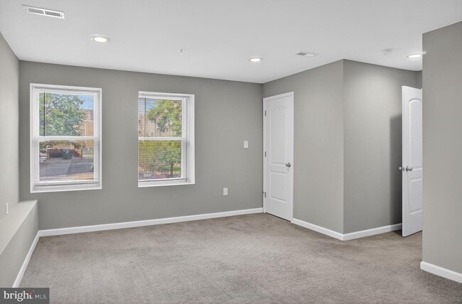 Building Photo - 2917 13th St NW