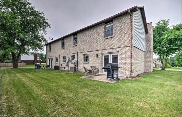 Building Photo - 532 W Southampton Dr