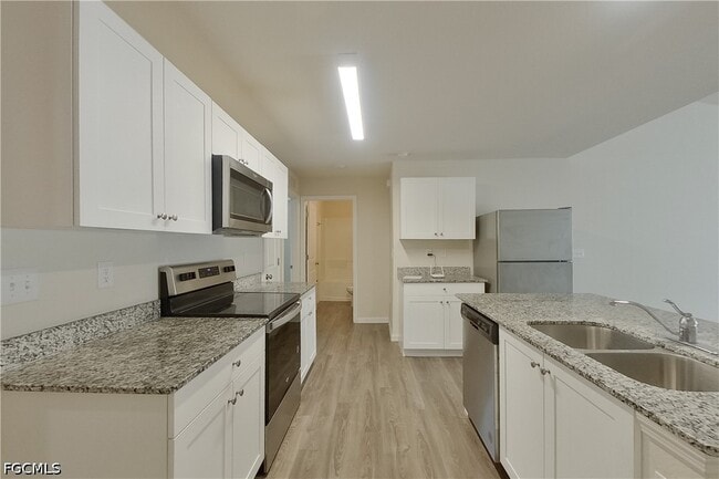 Building Photo - 9120 Aegean Cir