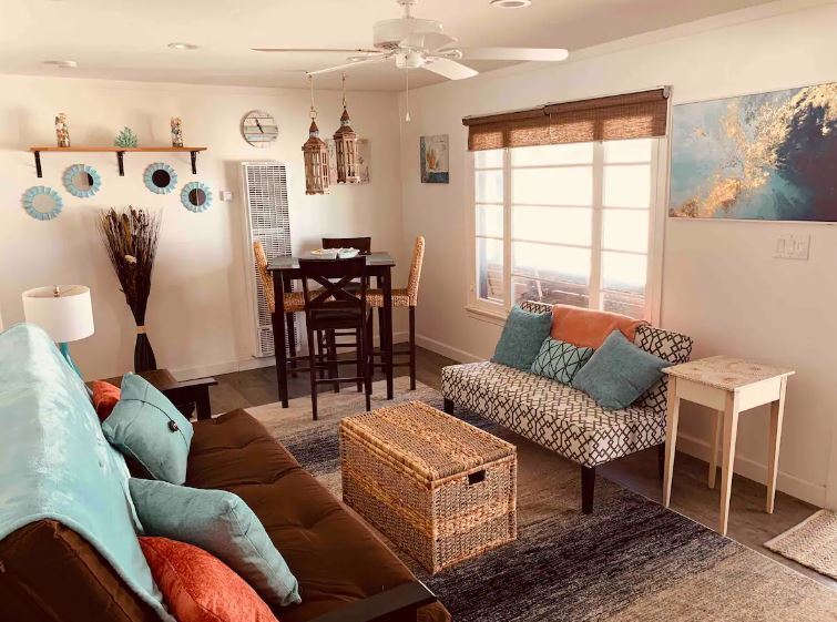 Living and Dining Space - 280 Sunset Dr