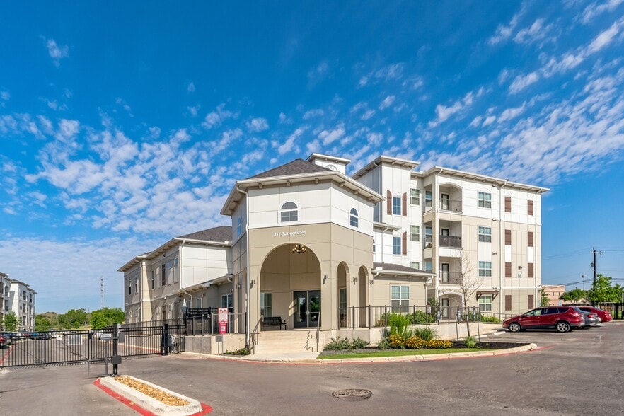 Building Photo - Villas at Echo East