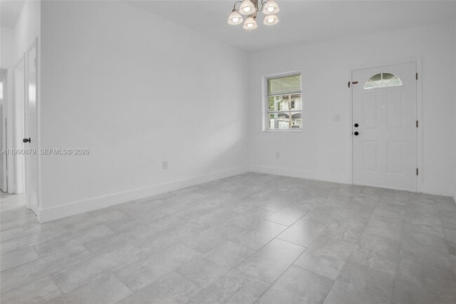 Building Photo - 6339 SW 32nd St
