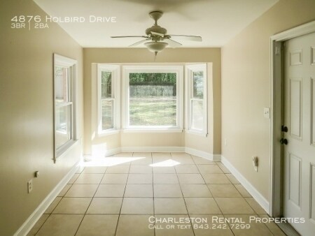 Building Photo - 4876 Holbird St