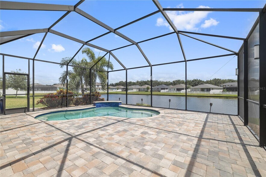 Building Photo - 13007 Rain Lily Dr