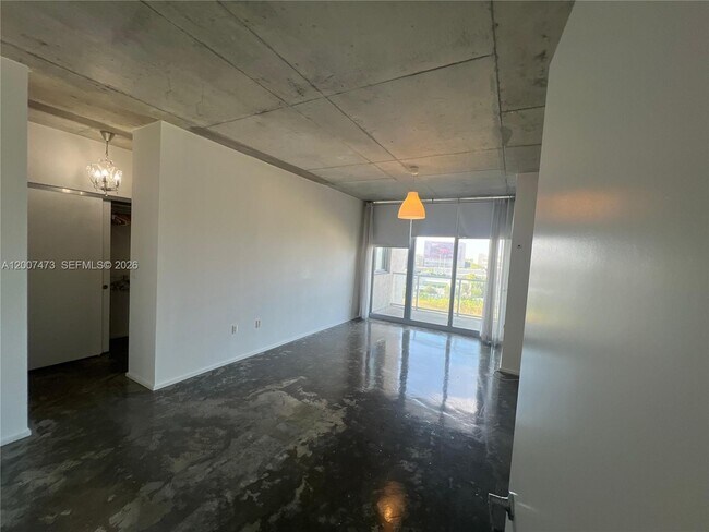 Building Photo - 3470 E Coast Ave