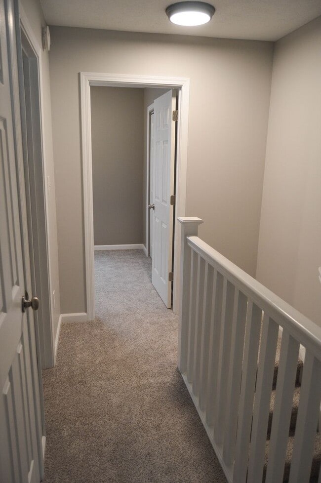 Building Photo - 2464 S Burberry Ln