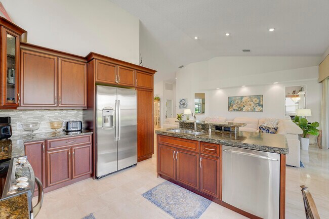 Building Photo - 7136 Ashford Ln