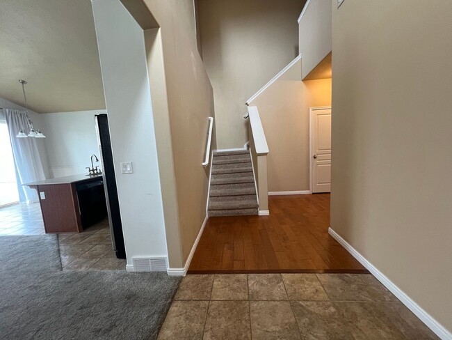 Building Photo - Stansbury Park Townhome with 3 Bedrooms