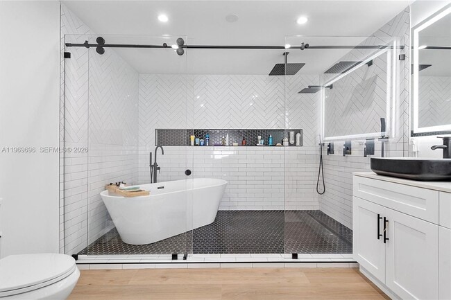 Building Photo - 10950 NW 16th Ct