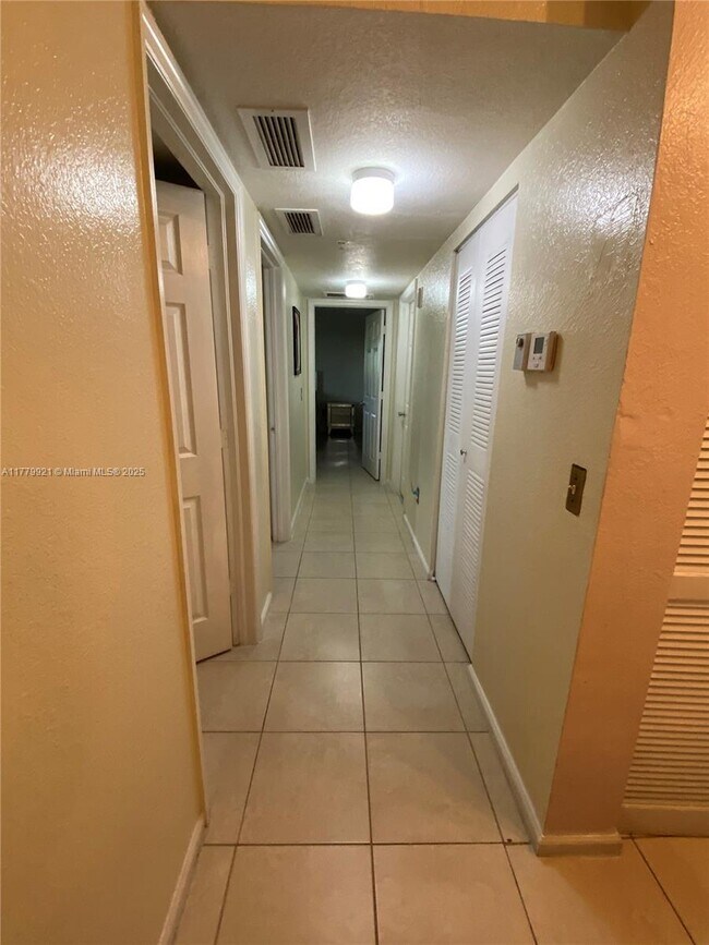 Building Photo - 15480 SW 284th St
