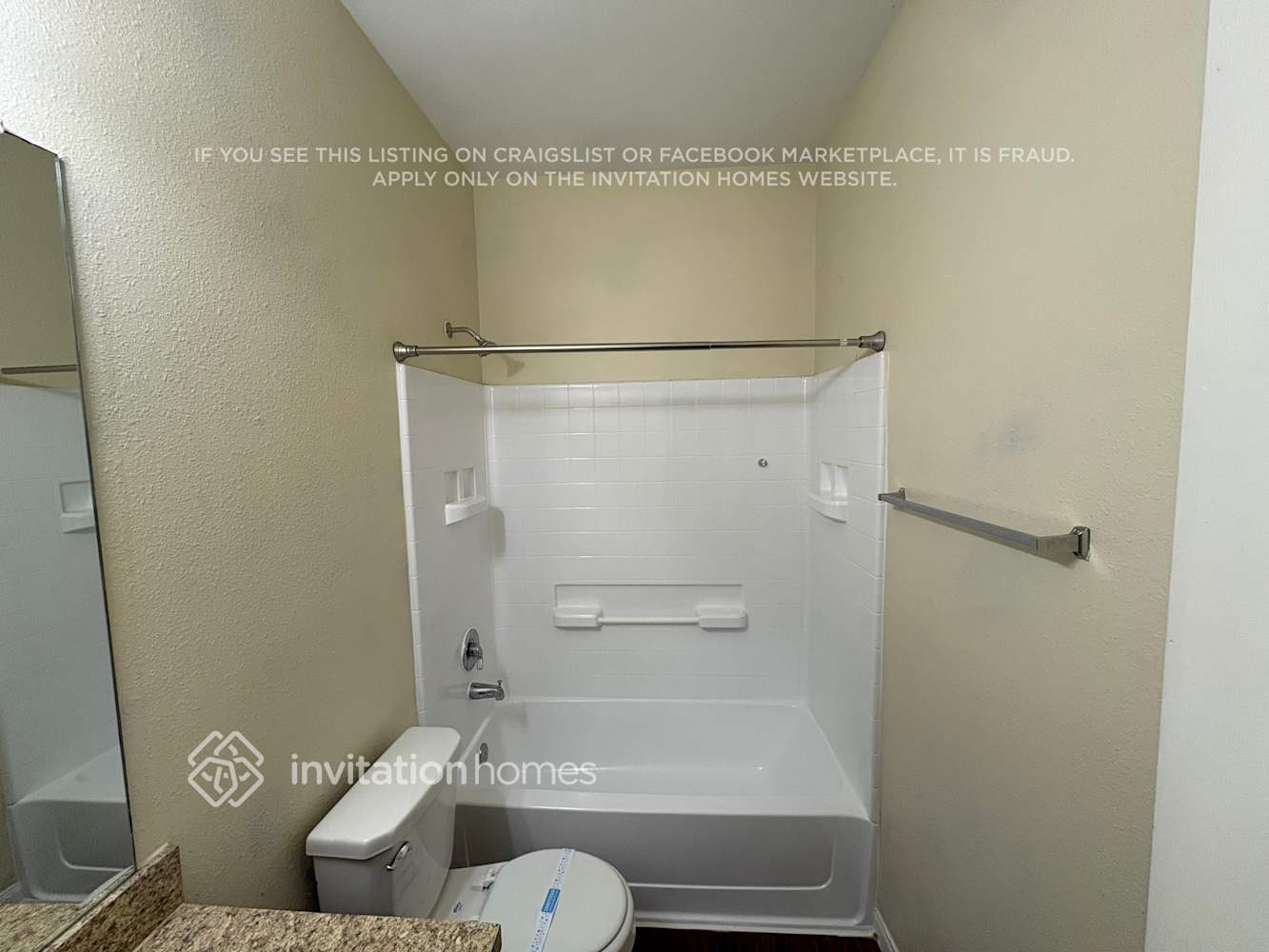 Building Photo - 13529 Raintree Dr