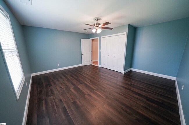 Building Photo - 458 Jewelwood Dr