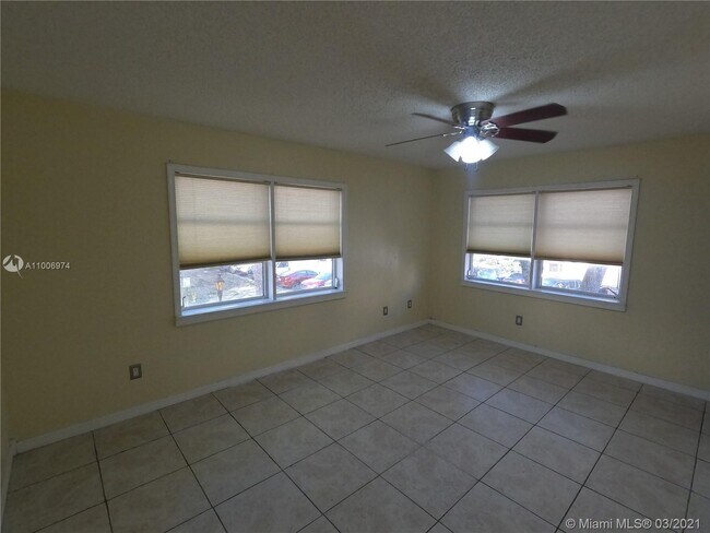 Building Photo - 8600 SW 149th Ave