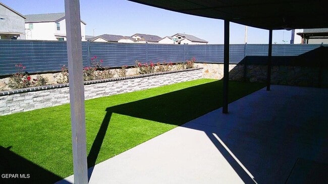 Building Photo - 7441 Norte Mesa Ln